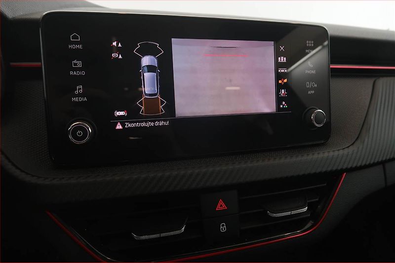 Škoda Kamiq (2024) Monte Carlo 1.5 TSI - fotka 19 z 21