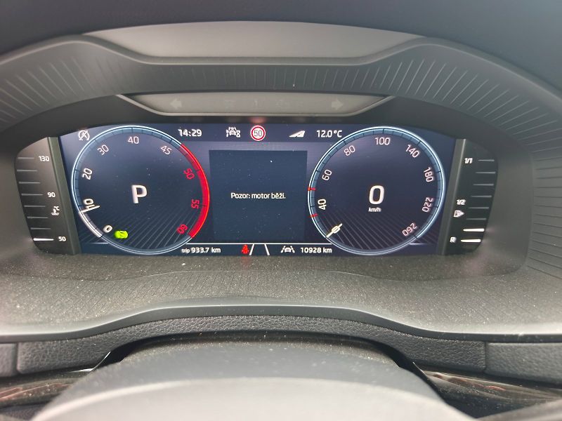 Škoda Karoq (2025) TOP SELECT TD 110/2.0 A7A 4x4 - fotka 13 z 35