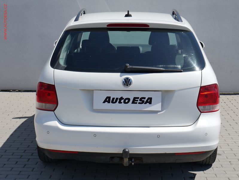 Volkswagen Golf (2009) 1.9TDi, AC, výhřev sed - fotka 5 z 17