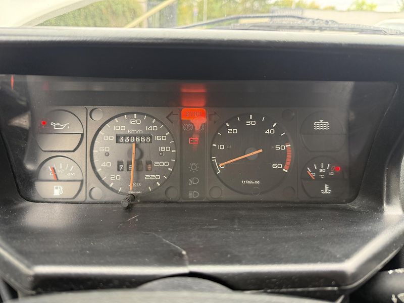 Peugeot 205 1.9 TD 51 kW - fotka 11 z 16