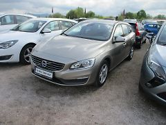 Volvo V60 (2015) combi D4 1,6 TD - fotografie inzerátu