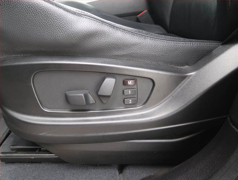 BMW X5 (2012) xDrive40d, 4X4, Automat - fotka 19 z 23