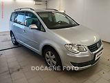 Volkswagen Touran (2007) 2.0 TDi, autoAC, temp - náhled 1