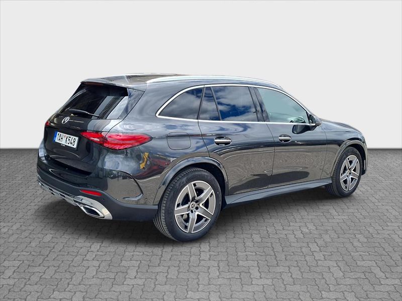 Mercedes-Benz GLC 300d 4MATIC AMG Line - fotka 5 z 22