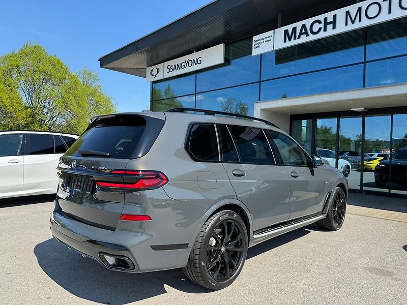 BMW X7 40xd Masáže Nezávislé Tažné - fotka 8 z 20