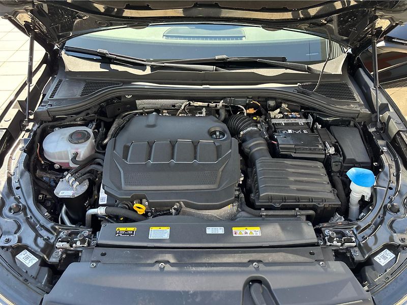 Volkswagen Passat 2.0 TDI 110 kW DSG ELEGANCE - fotka 30 z 30