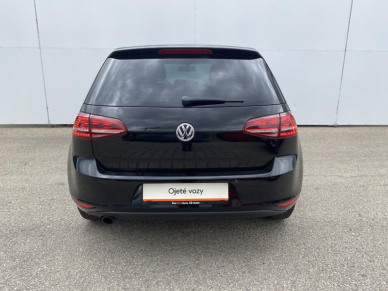 Volkswagen Golf 1,2 TSI 77 kW Comfortline - fotka 6 z 25