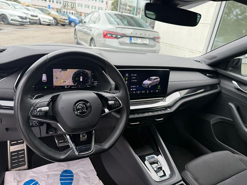 Škoda Octavia Sportline 2.0 TDI 110 kW DSG C - fotka 10 z 26