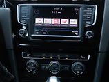 Volkswagen Golf (2017) Highline 2.0 TDI, Automat - náhled 12