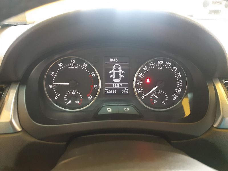 Škoda Rapid 1.2 TSI DIGIKLIMA TAŽNÉ        - fotka 13 z 21