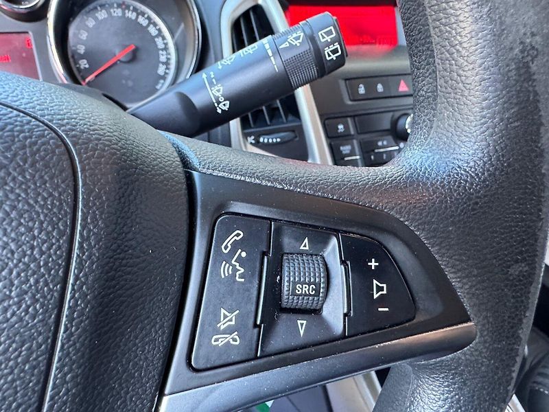 Opel Astra (2010) 1.6 16V Automat - fotka 22 z 36
