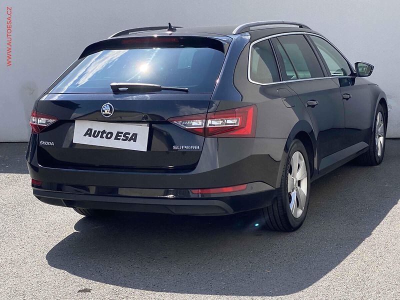 Škoda Superb (2016) 2.0 TDi - fotka 4 z 18