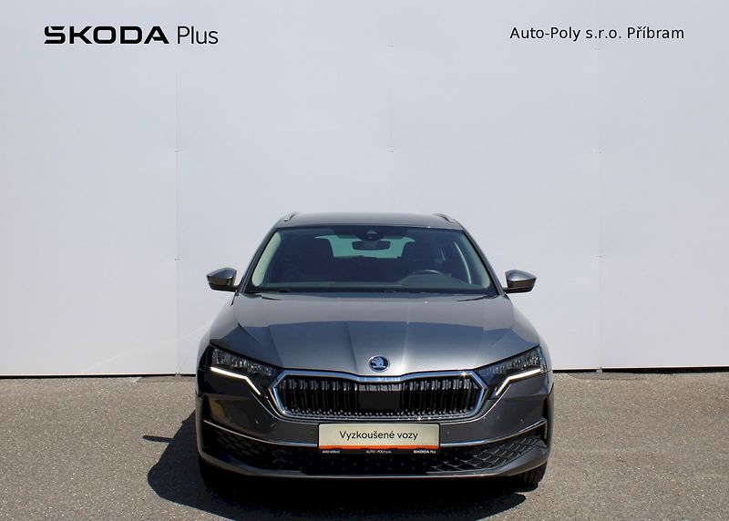 Škoda Octavia (2025) Top Selection 1.5TSI / 110kW 7 - fotka 4 z 24