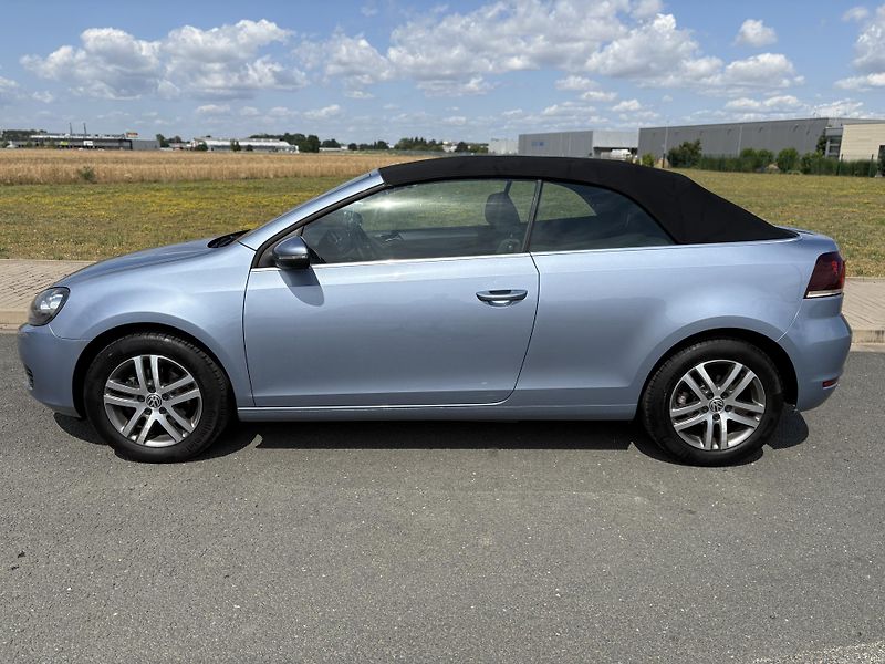 Volkswagen Golf 1.2 TSI CABRIOLET SERVISKA - fotka 2 z 40