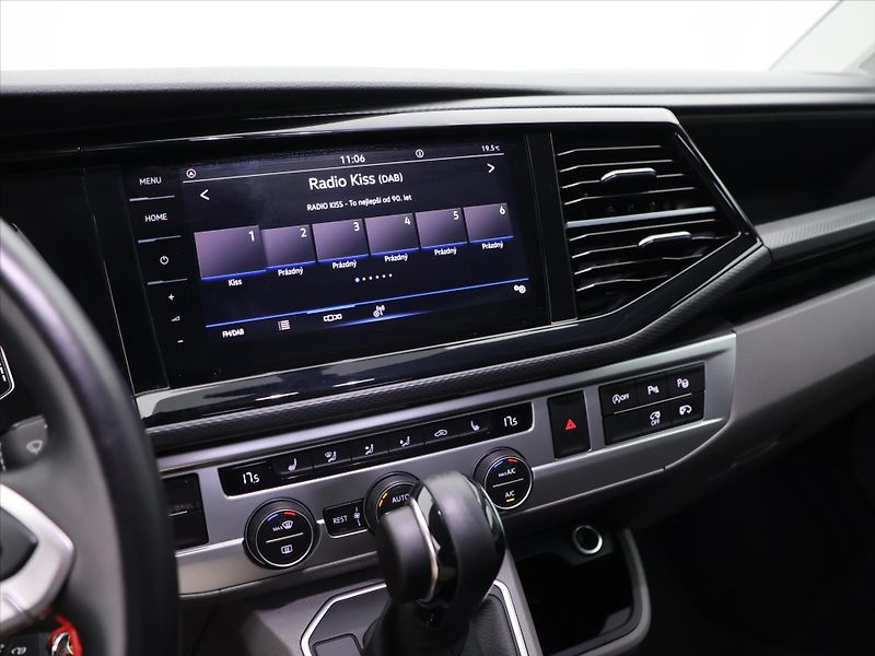 Volkswagen Caravelle 2,0 TDI 150kW DSG L2 9Míst DPH - fotka 17 z 27