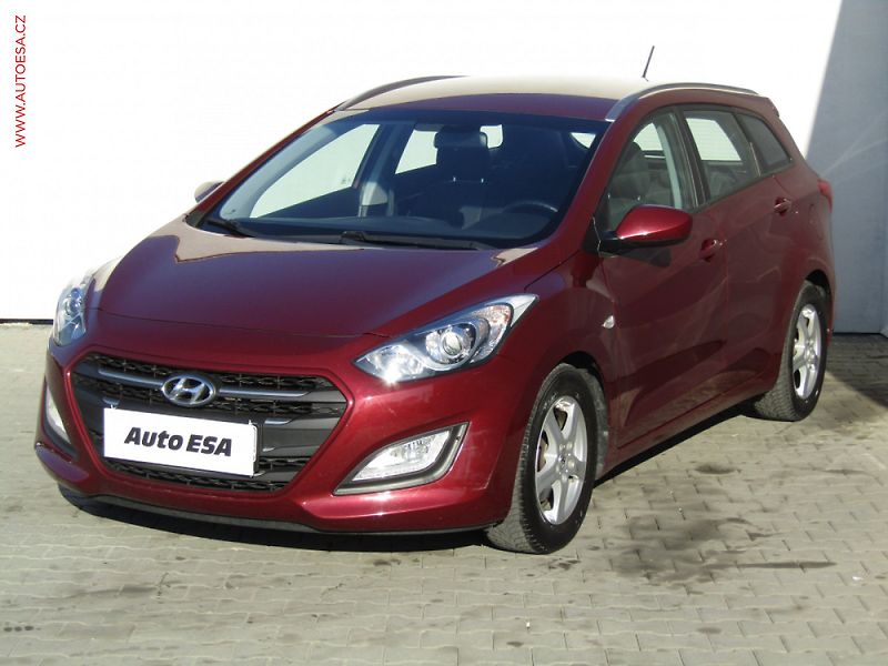 Hyundai i30 (2016) 1.6 GDi, 1.maj,ČR - fotka 3 z 3