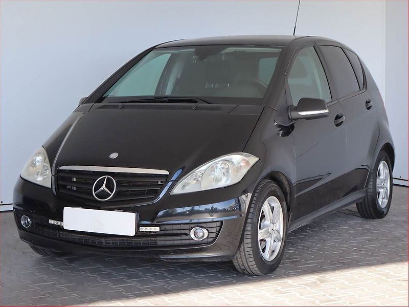 Mercedes-Benz Třídy A (2009) A 180 CDI , nová STK - fotka 2 z 16