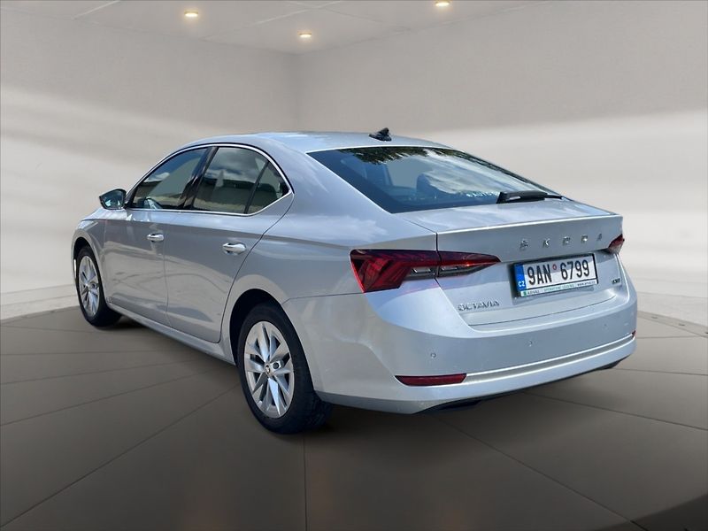 Škoda Octavia 1,5 e-TEC 110 Style AT - fotka 4 z 11