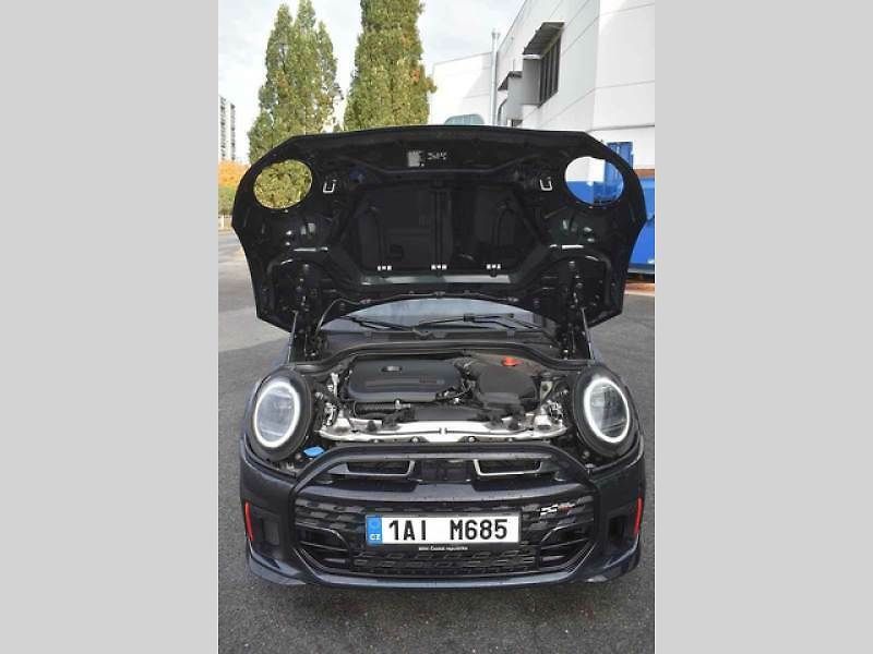 Mini Cabrio JWC v testu