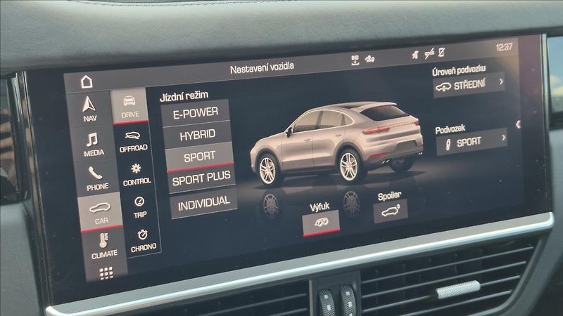 Porsche Cayenne 3,0 E-Hybrid 250Kw DPH coupe - fotka 18 z 29
