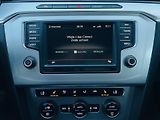 Volkswagen Passat 2.0TDI MANUÁL VÝHŘEV KAMERA - náhled 40