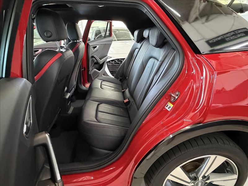 Audi Q2 2,0   140kW Quattro ATM - fotka 13 z 23