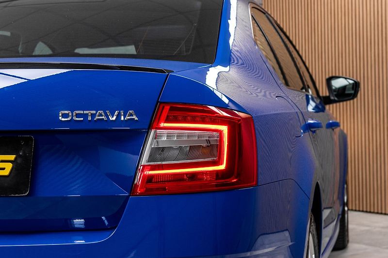 Škoda Octavia 1.5 TSI AMBITION*SmartLink*ČR* - fotka 31 z 34