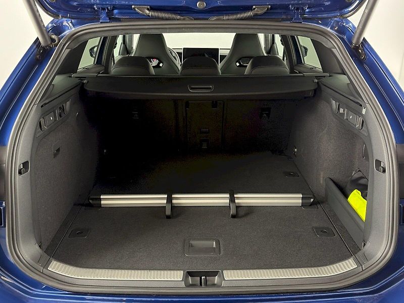 Volkswagen Passat (2026) R-Line 2.0 TSI 195kW 4Motion D - fotka 40 z 43