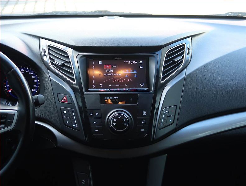 Hyundai i40 (2013) 1.7 CRDi, Tempomat - fotka 12 z 14