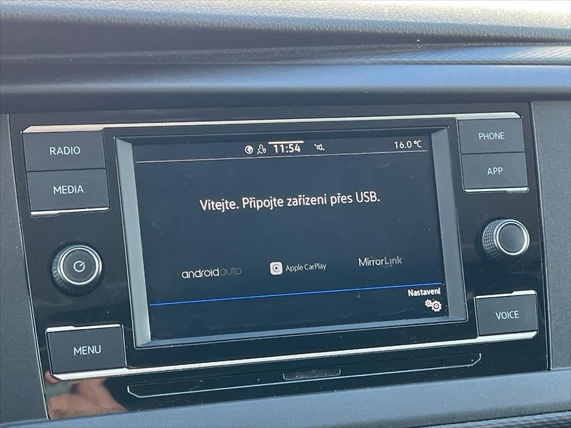 Volkswagen Transporter 2,0 TDi 110kW 7DSG 3místný  T6 - fotka 20 z 21