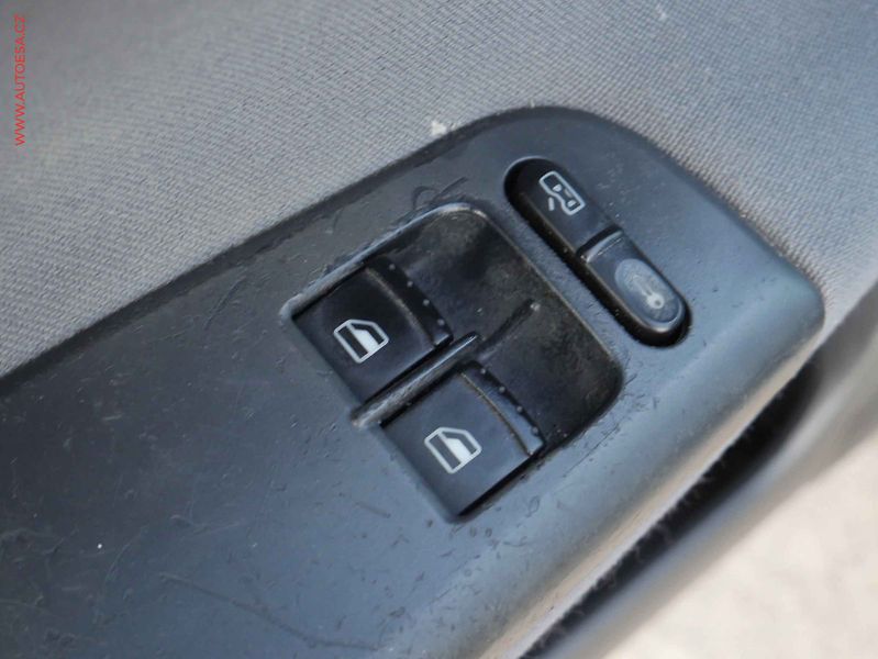 Škoda Octavia (2007) 1.6i, ČR, servis.kniha - fotka 15 z 16