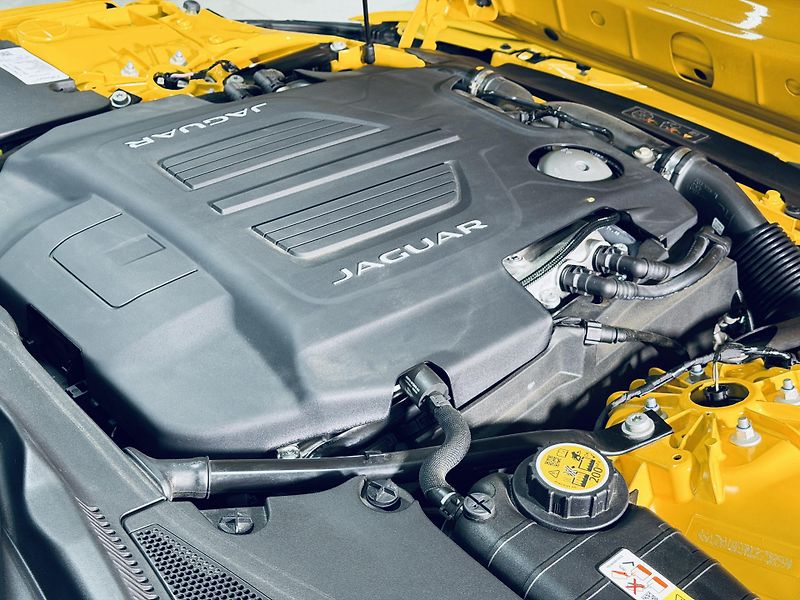 Jaguar F-Type (2021) R.COUPE*5.0*V8*SORRENTO*ZÁRUKA - fotka 6 z 43