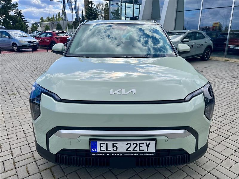 Kia EV3 AIR 150 KW + 81,4 KWH - fotka 3 z 24