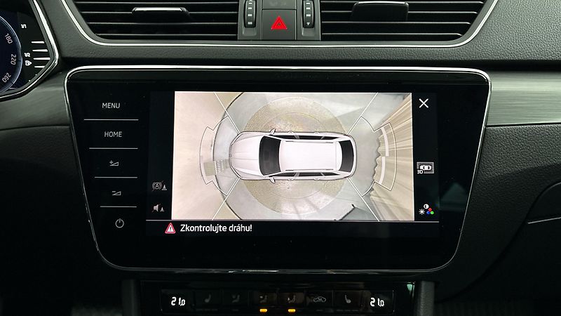 Škoda Superb 2.0 TSI DSG Style Combi - fotka 12 z 30
