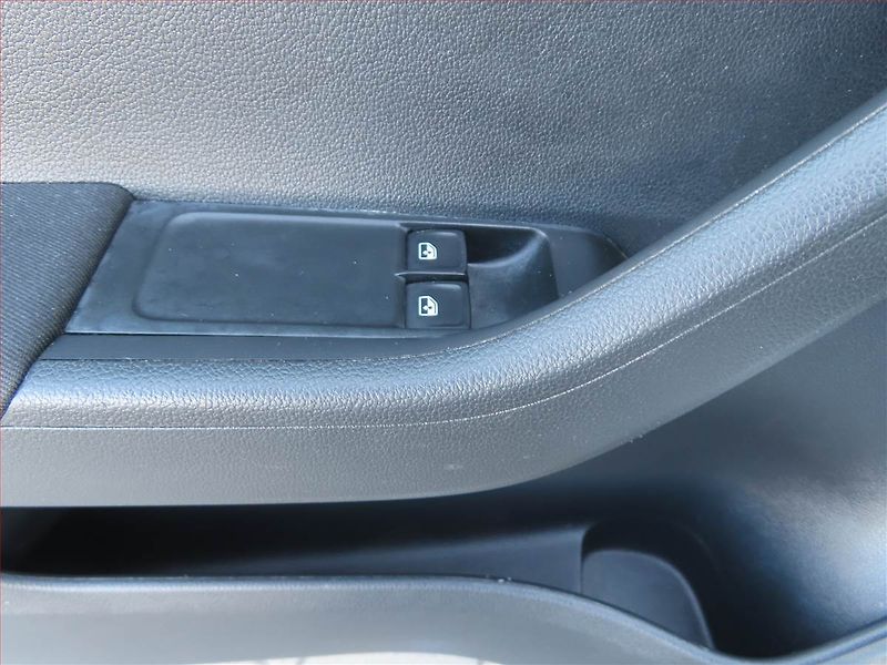 Škoda Fabia (2016) 1.2 TSI, Tempomat - fotka 15 z 17