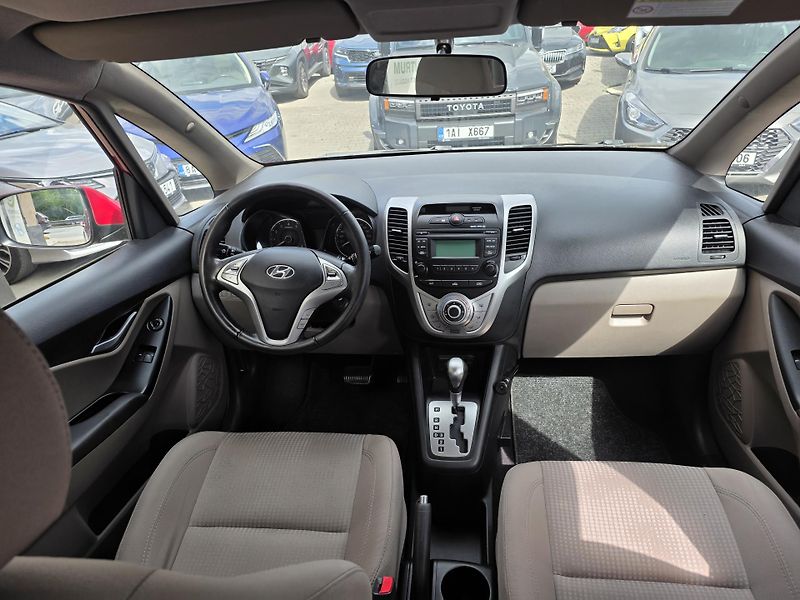 Hyundai ix20 1.6-AUTOMAT-1MAJITEL-92KW - fotka 13 z 35