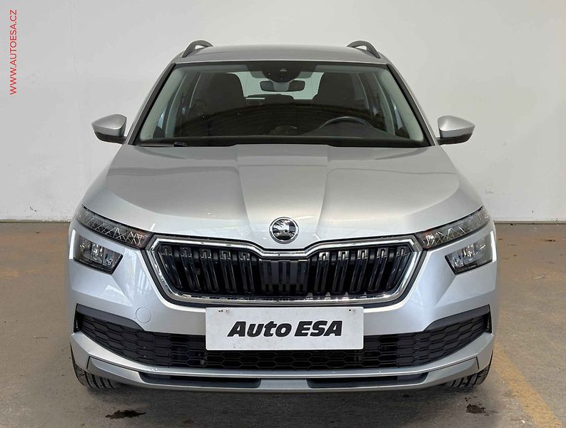 Škoda Kamiq (2020) 1.0 TSI, 1.maj,ČR, STK6/28 - fotka 2 z 15