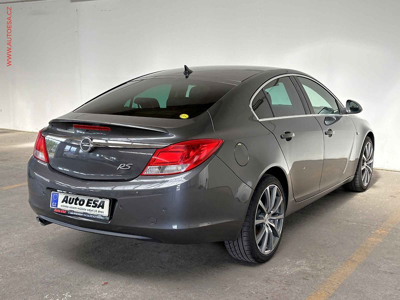 Opel Insignia (2011) 1.4T, Navi, výhřev sed - fotka 4 z 16