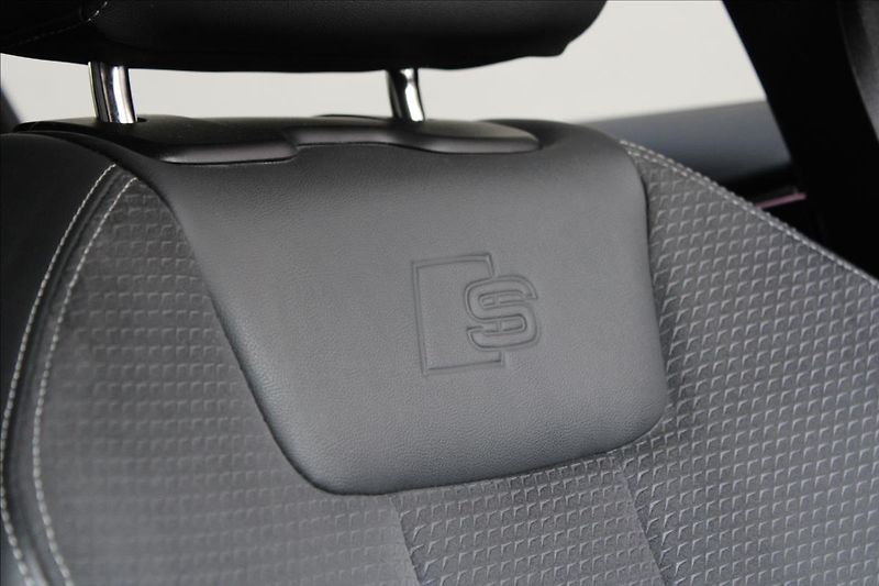 Audi A4 40TDI Q/S-LINE/ZÁRUKA/DPH/CZ - fotka 26 z 44