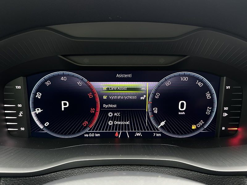 Škoda Karoq 2.0TDi DSG 4x4 150PS Matrix-LE - fotka 20 z 45