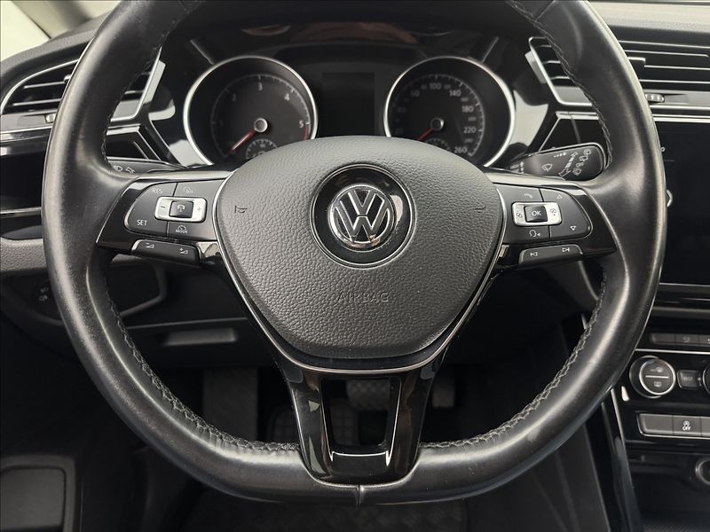 Volkswagen Touran 2,0 110kW DSG 5-MÍST TAŽNÉ ČR - fotka 9 z 41