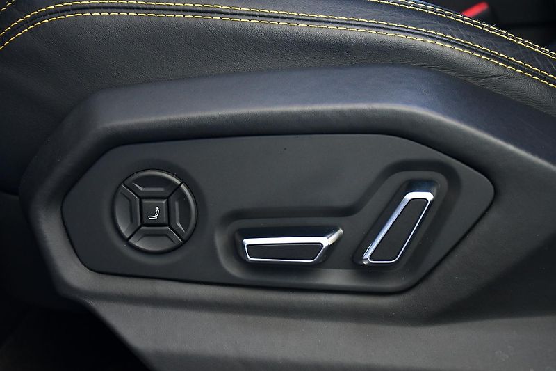 Lamborghini Urus 4.0 V8  - fotka 24 z 59