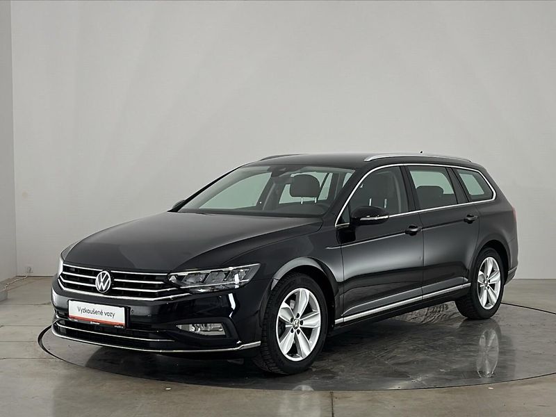 Volkswagen Passat Elegance DSG - fotka 1 z 28