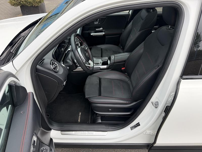 Mercedes-Benz GLB 250 165kW 4MATIC AMG LINE  - fotka 14 z 25