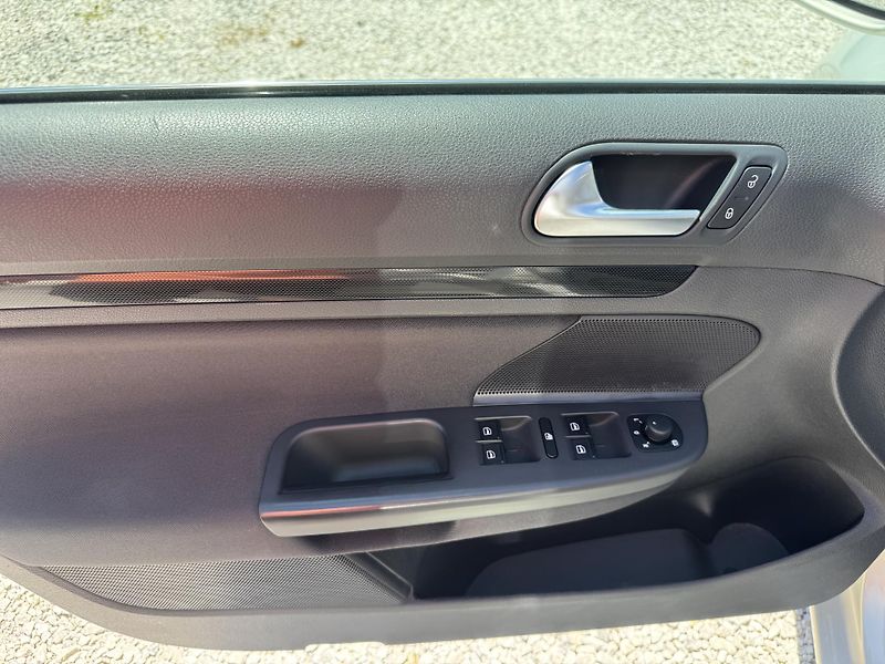 Volkswagen Golf Variant 1.4TSi,rezervace - fotka 16 z 36