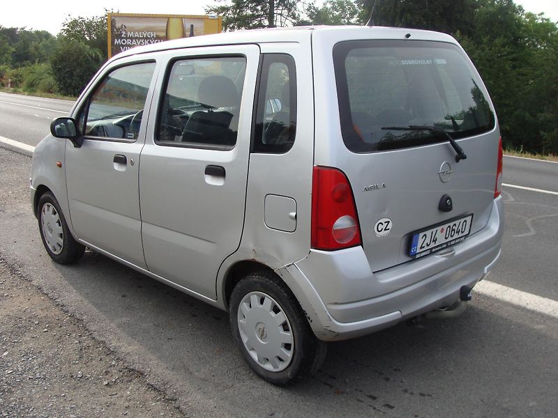 Opel Agila 1.0i, 44 kW,111tkm!!,nová STK - fotka 3 z 23