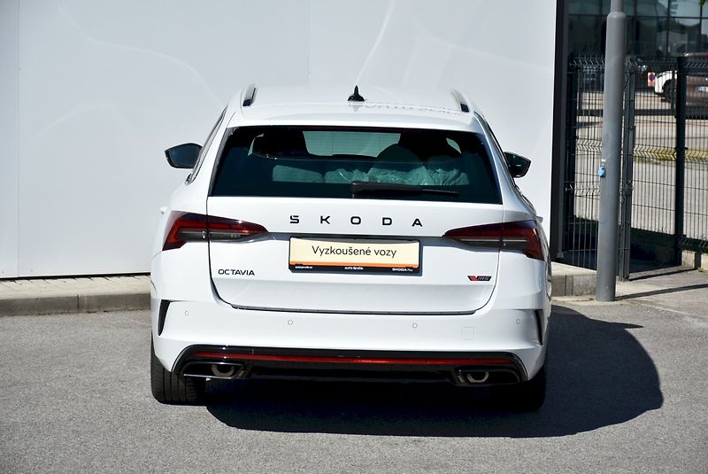 Škoda Octavia (2024) RS 2.0 TSI 195kW DSG - fotka 10 z 35