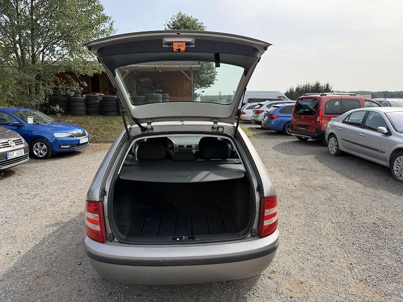 Škoda Fabia 1.2i - fotka 9 z 18