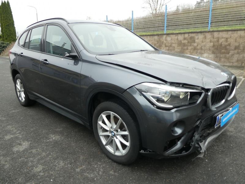 BMW X1 sDrive 18i automat navigace  o - fotka 2 z 15