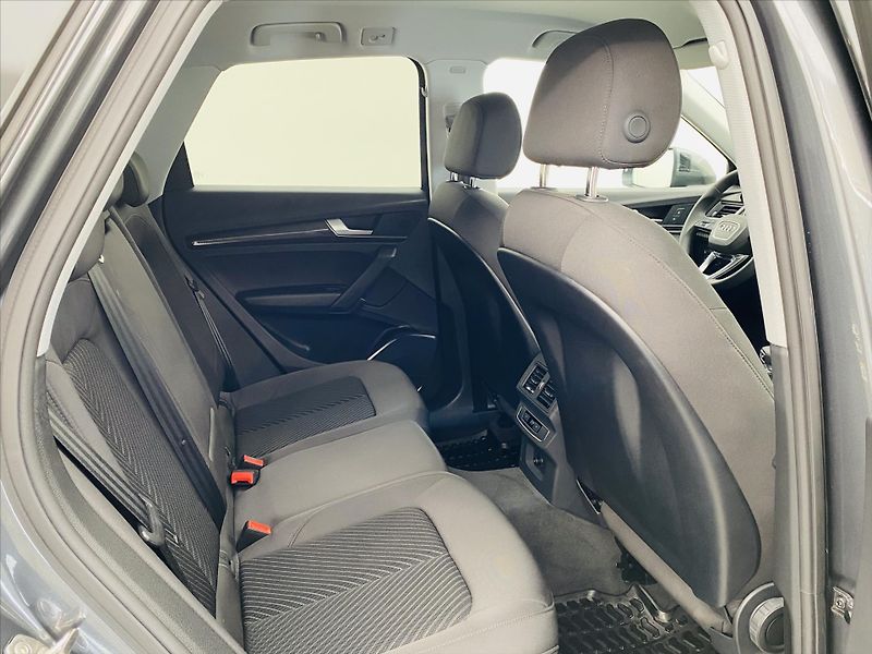 Audi Q5 2,0 S-LINE 40TFSI 150kW - fotka 8 z 26